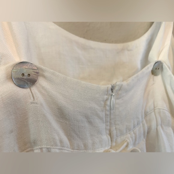J. Jill 100% White Linen dress. 100% cotton lining and mother of pearl buttons. - Picture 3 of 7
